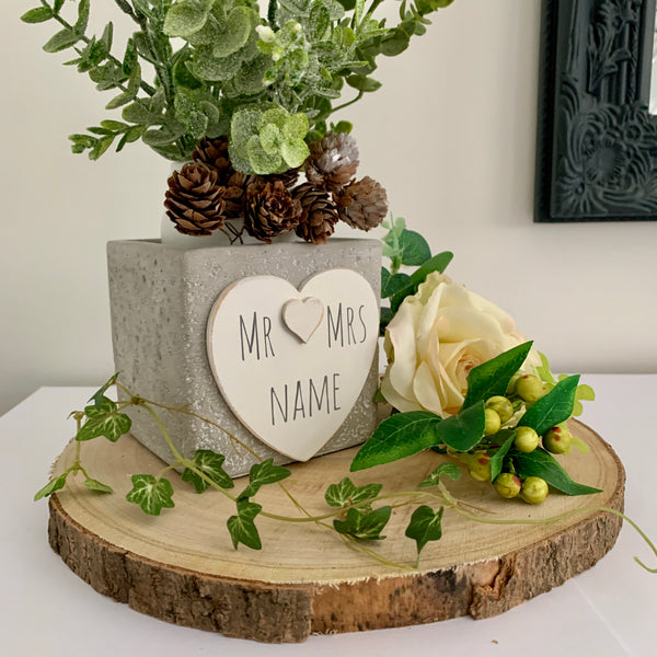 Personalised, Mr and Mrs Vase, Mr and Mrs wedding gift, flower vase, flower pot, wedding flower pot, concrete flower pot, cement flower pot