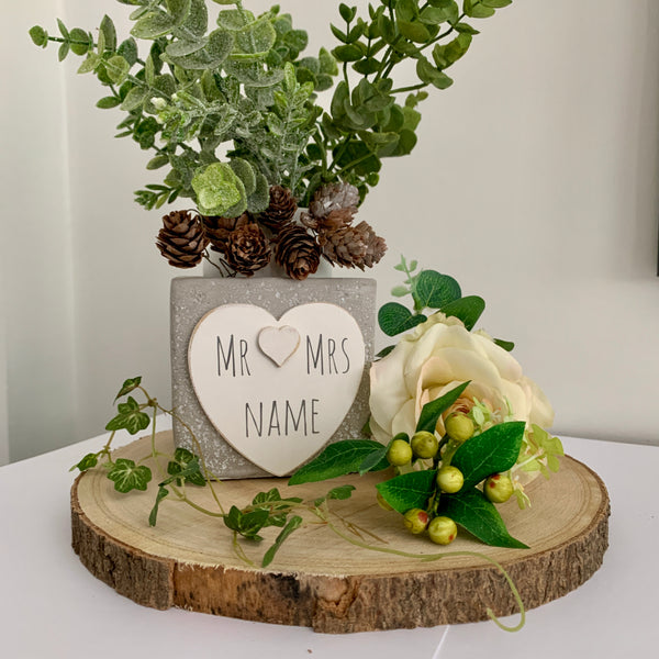 Personalised, Mr and Mrs Vase, Mr and Mrs wedding gift, flower vase, flower pot, wedding flower pot, concrete flower pot, cement flower pot