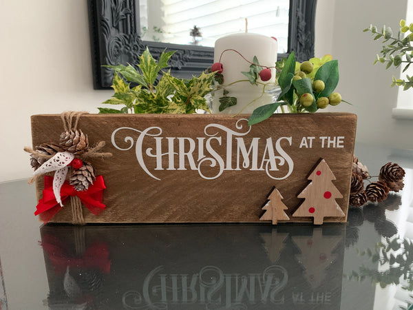 Christmas sign. Personalised Christmas Family sign, Rustic Wooden Christmas Decoration, Christmas Pallet Sign, Freestanding. Christmas Decor