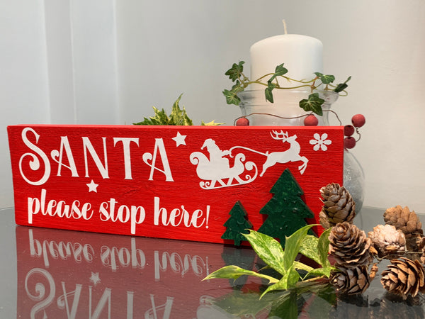 Christmas sign. Christmas mantel sign, Santa Please Stop Here! Christmas Home decoration, Christmas Wooden Sign, Handmade Sign