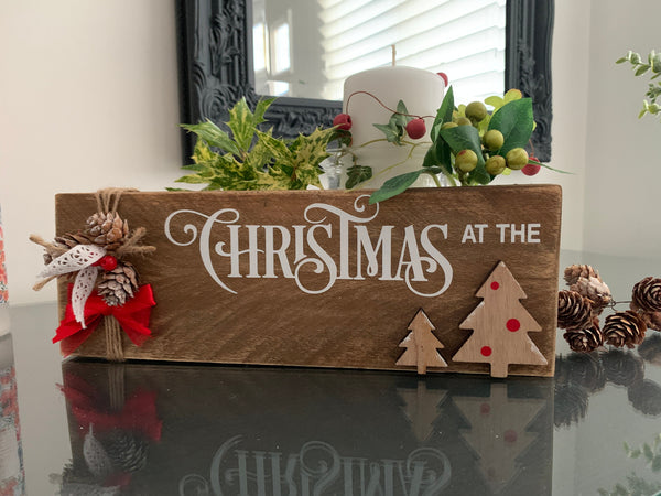 Christmas sign. Personalised Christmas Family sign, Rustic Wooden Christmas Decoration, Christmas Pallet Sign, Freestanding. Christmas Decor
