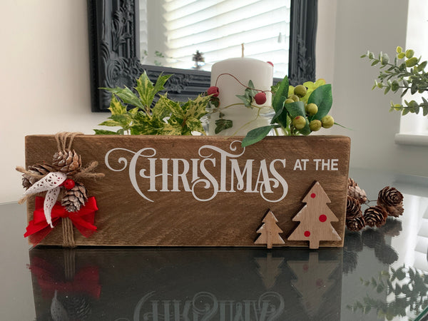 Christmas sign. Personalised Christmas Family sign, Rustic Wooden Christmas Decoration, Christmas Pallet Sign, Freestanding. Christmas Decor