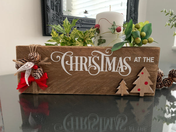 Christmas sign. Personalised Christmas Family sign, Rustic Wooden Christmas Decoration, Christmas Pallet Sign, Freestanding. Christmas Decor