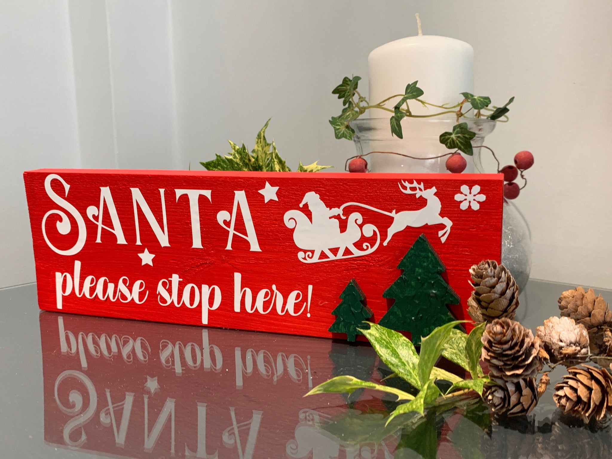 Christmas sign. Christmas mantel sign, Santa Please Stop Here! Christmas Home decoration, Christmas Wooden Sign, Handmade Sign