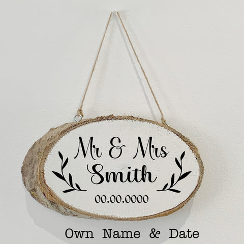 Wedding Sign, Mr and Mrs Personalised Wooden Sign- Mr and Mrs Wedding Gift, Wedding Gift for Couples, Hanging Sign, Wood Slice Sign.