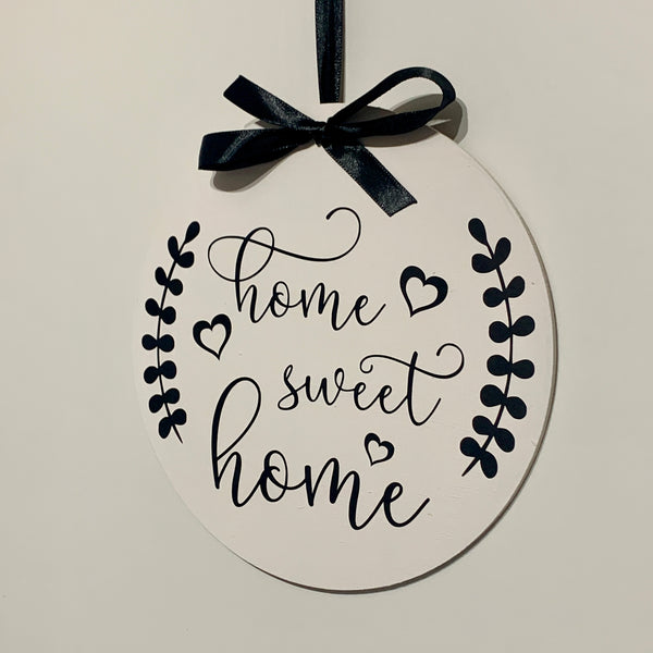 Home Sweet Home Wooden Wall Plaque – 25cm Rustic Welcome Sign | Housewarming Gift & Home Decor