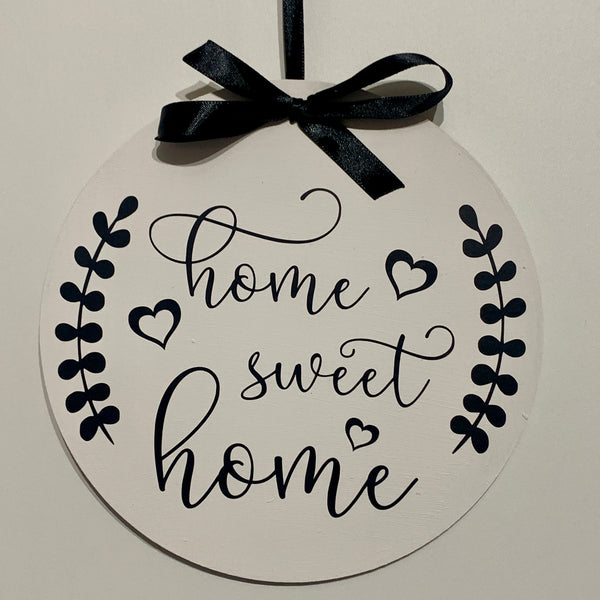 Home Sweet Home Wooden Wall Plaque – 25cm Rustic Welcome Sign | Housewarming Gift & Home Decor