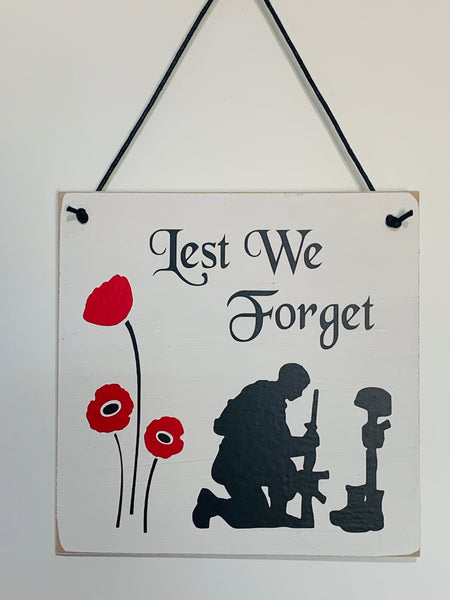 lest we forget sign