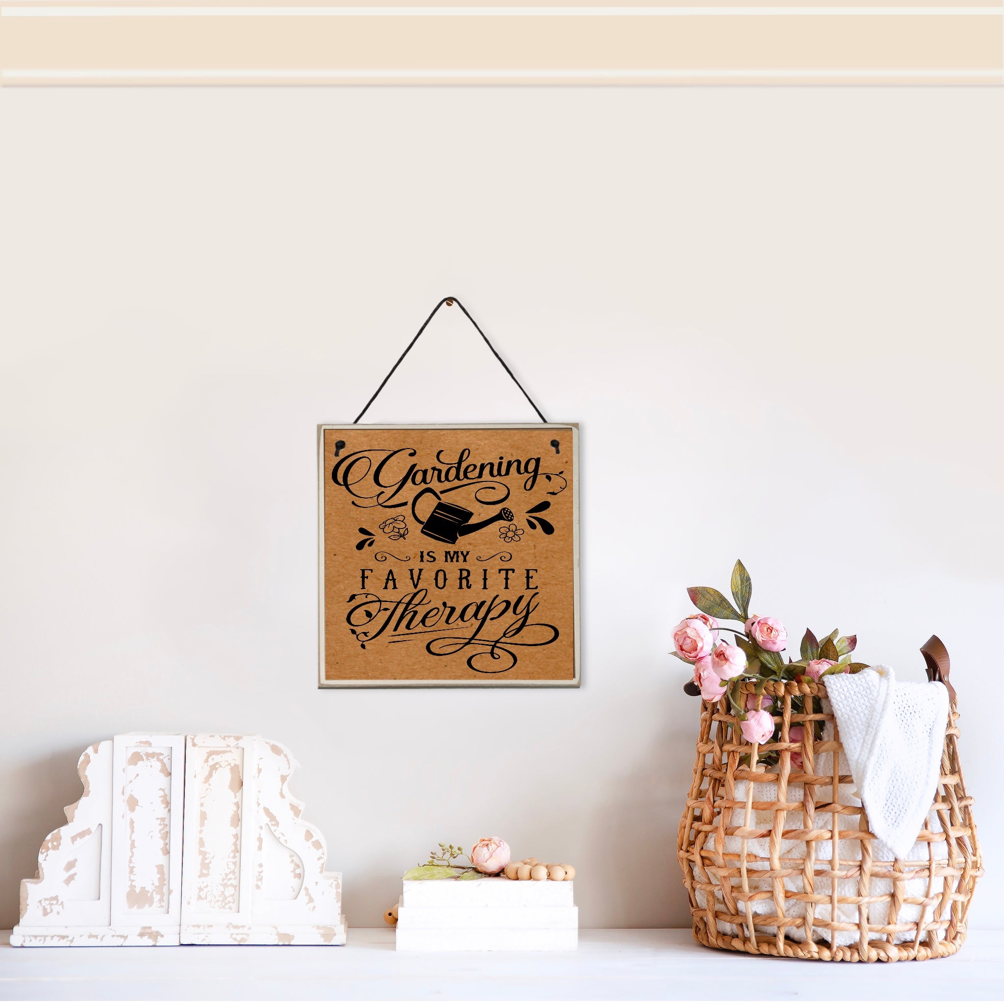 Gardening is my therapy | Novelty wall plaque | Garden inspired sign | 15cm x 15cm